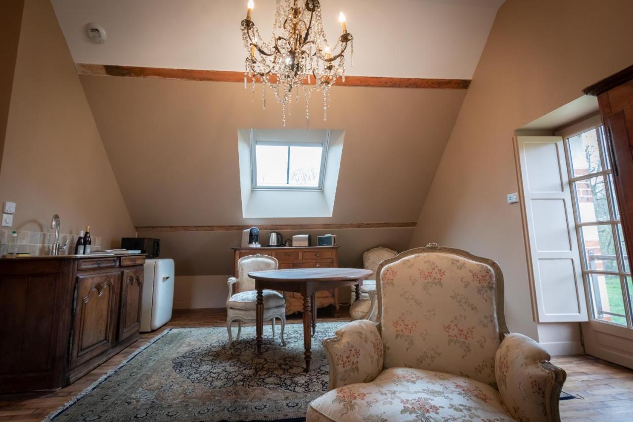 Les Chambres De Charnay - Calme Charme Et Confort Piscine A 5 Mn Du Peage Vierzon Eksteriør billede