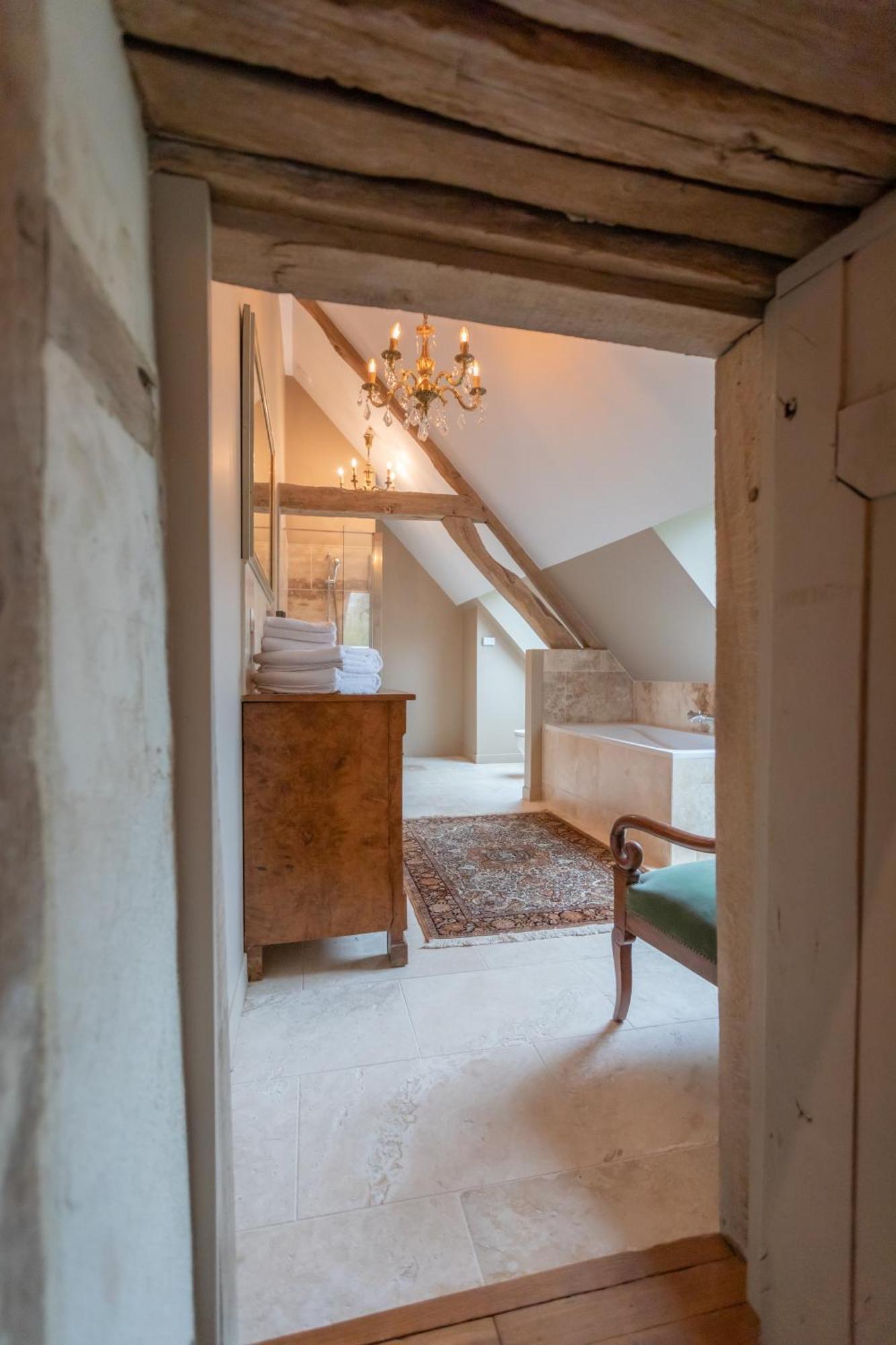 Les Chambres De Charnay - Calme Charme Et Confort Piscine A 5 Mn Du Peage Vierzon Eksteriør billede