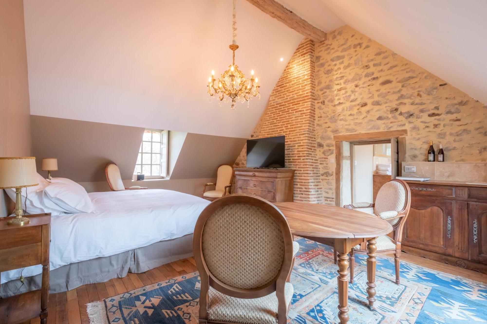 Les Chambres De Charnay - Calme Charme Et Confort Piscine A 5 Mn Du Peage Vierzon Eksteriør billede